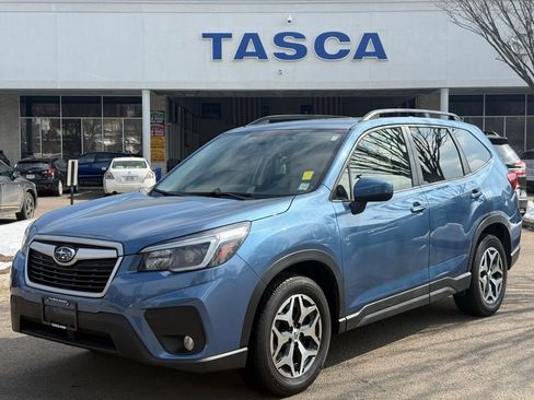 Used 2021 Subaru Forester Premium image 1
