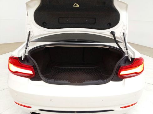 Used 2019 BMW 230i xDrive Coupe w/ Premium Package image 29