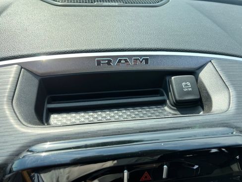 Used 2023 RAM 1500 Laramie AWD/4WD image 28
