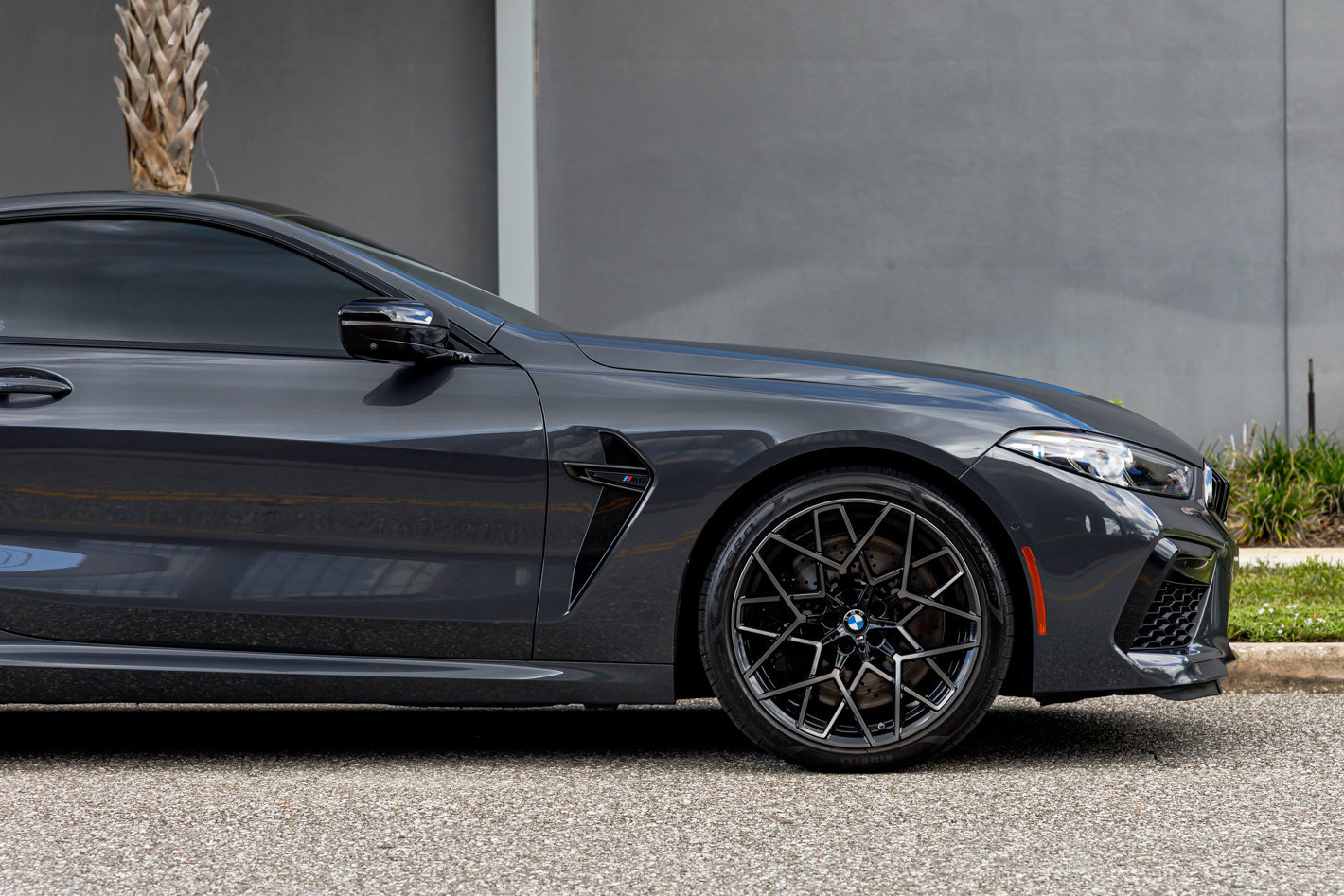 Used 2022 BMW M8 Competition AWD/4WD image 4