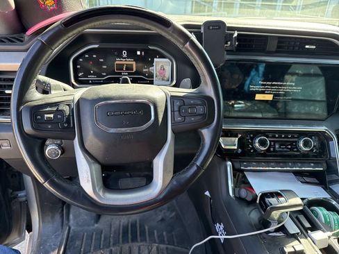 Used 2023 GMC Sierra 1500 Denali w/ Technology Package image 16