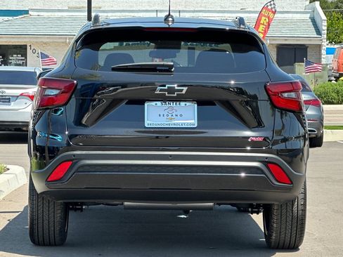 New 2026 Chevrolet Trax RS w/ Driver Confidence Package FWD image 5