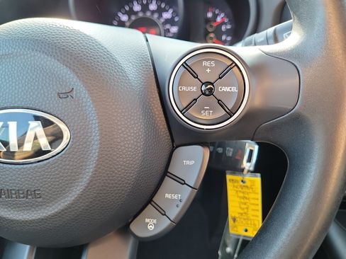 Used 2016 Kia Soul FWD image 28