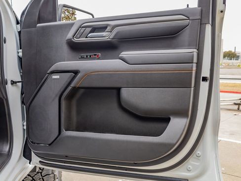 Used 2023 GMC Sierra 1500 AT4 w/ Technology Package image 37