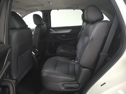 Used 2024 MAZDA CX-90 3.3 Turbo w/ Preferred Plus AWD/4WD image 5