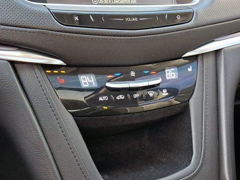 Used 2018 Cadillac XT5 Luxury image 18