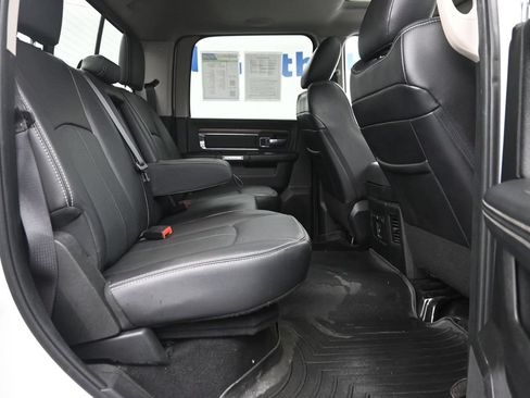 Used 2018 RAM 1500 Laramie w/ Convenience Group AWD/4WD image 10