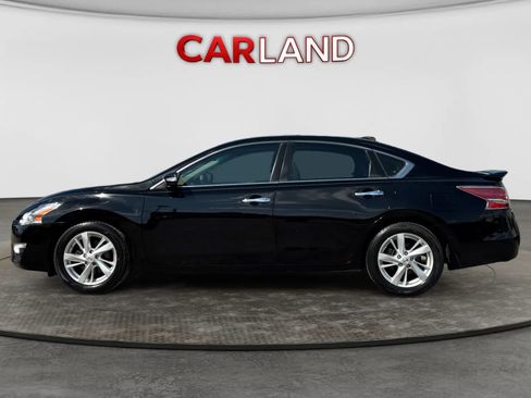 Used 2015 Nissan Altima 2.5 SL w/ Moonroof Package FWD image 2