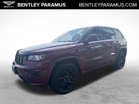 Used 2021 Jeep Grand Cherokee Laredo X AWD/4WD image 1