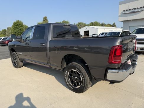 Used 2025 RAM 3500 Laramie AWD/4WD image 5