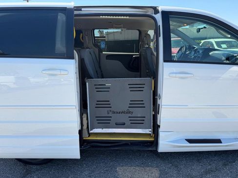 Used 2014 Dodge Grand Caravan SE w/ Quick Order Package 29E SE FWD image 38