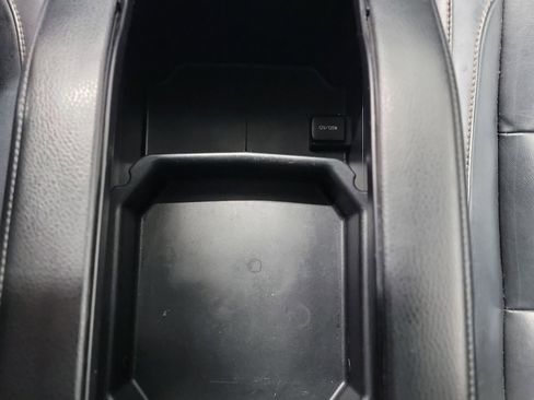 Used 2018 Toyota Highlander XLE AWD/4WD image 29