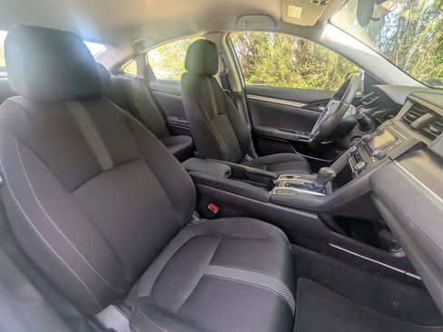 Used 2019 Honda Civic LX image 10