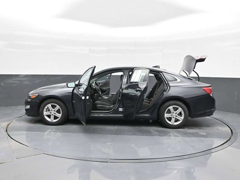 Used 2023 Chevrolet Malibu LT image 40