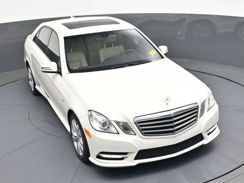 Used 2012 Mercedes-Benz E 350 BlueTEC Sedan image 30