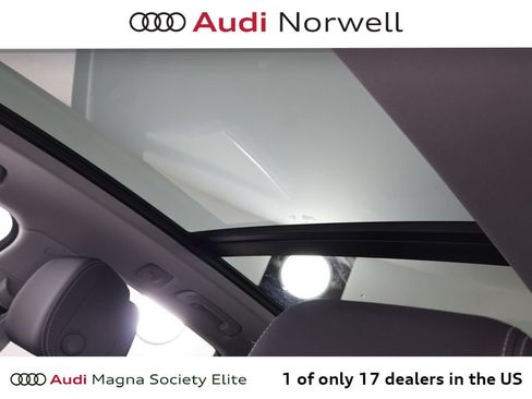 Used 2023 Audi Q5 2.0T Premium w/ Convenience Package AWD/4WD image 9
