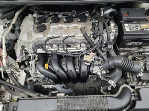 Used 2022 Toyota Corolla LE FWD image 30