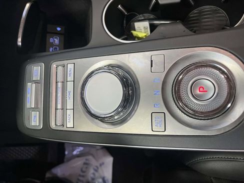Used 2025 Genesis GV70 2.5T AWD/4WD image 20