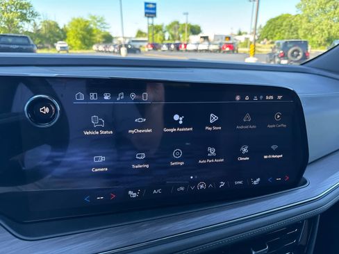 New 2026 Chevrolet Suburban LT w/ Comfort Package AWD/4WD image 26