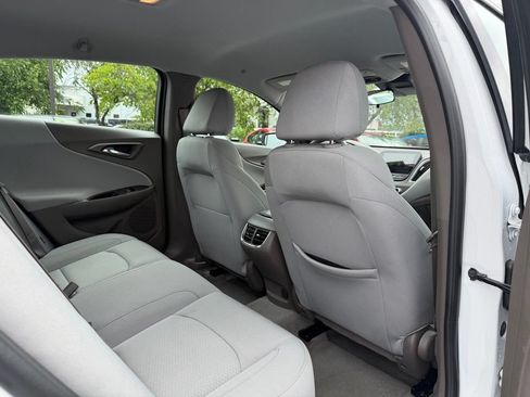 Used 2025 Chevrolet Malibu LT FWD image 27