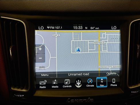 Used 2017 Maserati Levante AWD/4WD image 22