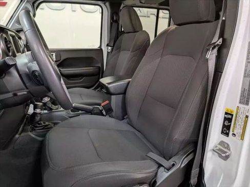 Used 2023 Jeep Wrangler Unlimited image 9