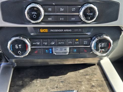 Used 2022 Ford F250 Lariat w/ Tremor Off-Road Package image 18