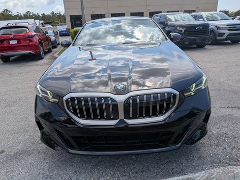 Used 2026 BMW 530i xDrive image 9