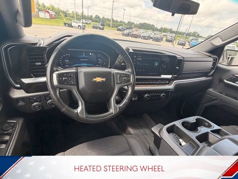 Used 2021 Chevrolet Silverado 1500 LT Trail Boss w/ Convenience Package II AWD/4WD image 14