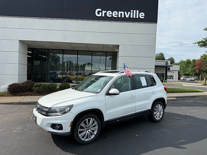 Used 2015 Volkswagen Tiguan SE