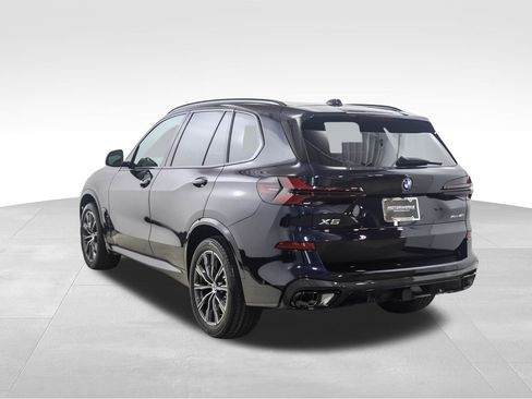 New 2026 BMW X5 xDrive40i w/ M Sport Package image 3