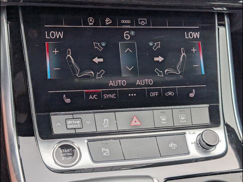 Used 2025 Audi Q7 3.0T Premium Plus AWD/4WD image 19