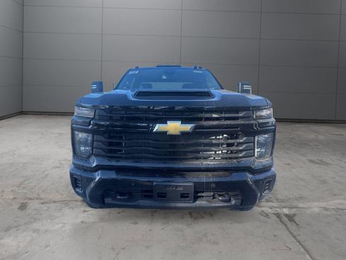 New 2026 Chevrolet Silverado 2500 Custom w/ Custom Value Package AWD/4WD image 3
