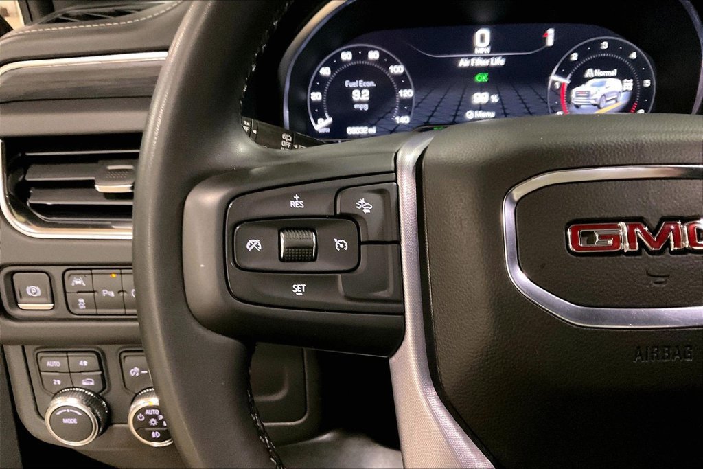 Used 2023 GMC Yukon SLT AWD/4WD image 17