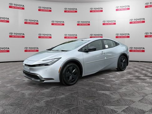 New 2026 Toyota Prius LE FWD image 7