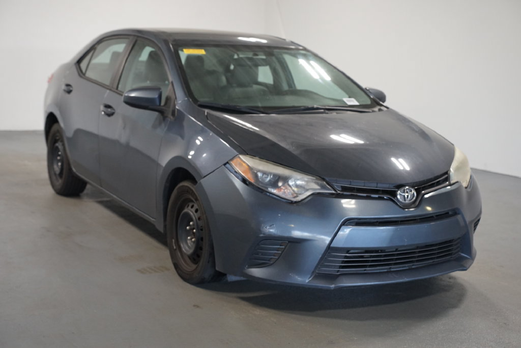 Used 2016 Toyota Corolla LE FWD image 3