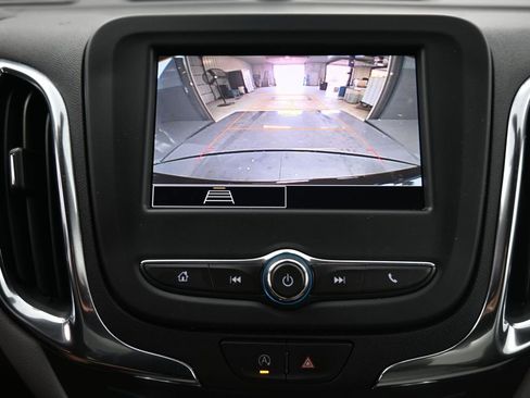 Used 2024 Chevrolet Equinox LT image 14