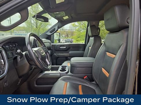 Used 2023 GMC Sierra 2500 AT4 AWD/4WD image 2