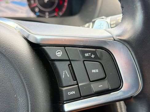 Used 2020 Jaguar F-PACE S AWD/4WD image 27