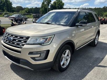 Used 2017 Ford Explorer XLT w/ Equipment Group 202A