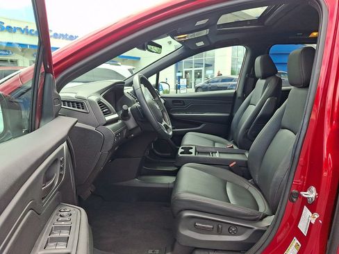 Used 2023 Honda Odyssey Sport image 17