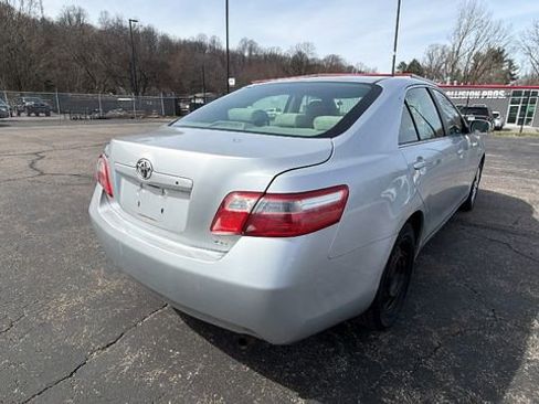 Used 2007 Toyota Camry LE FWD image 6
