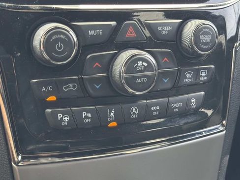 Used 2019 Jeep Grand Cherokee High Altitude RWD image 31