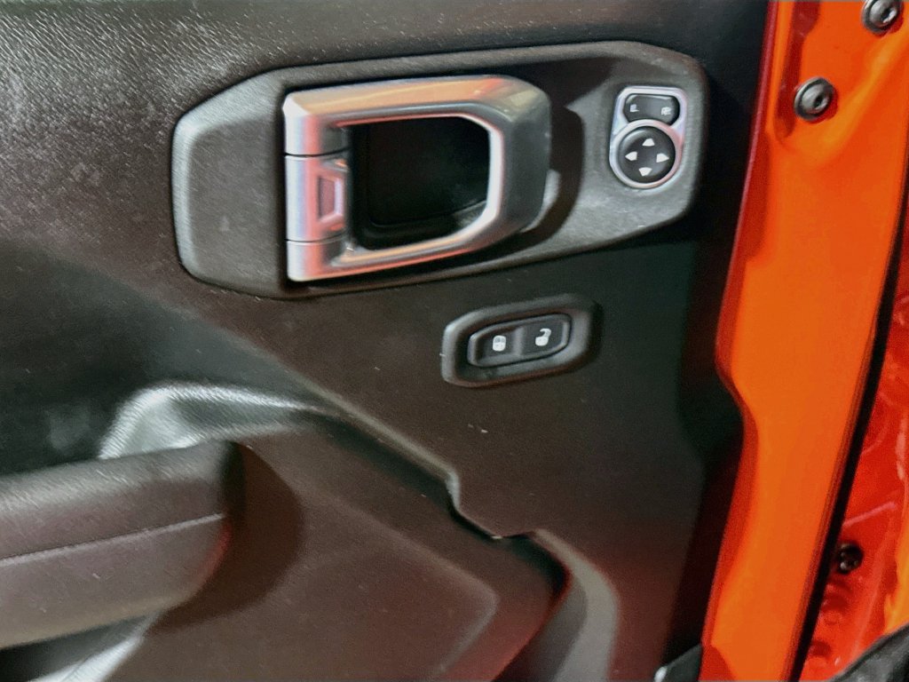 Used 2023 Jeep Wrangler Unlimited w/ Sun & Screen Package AWD/4WD image 19