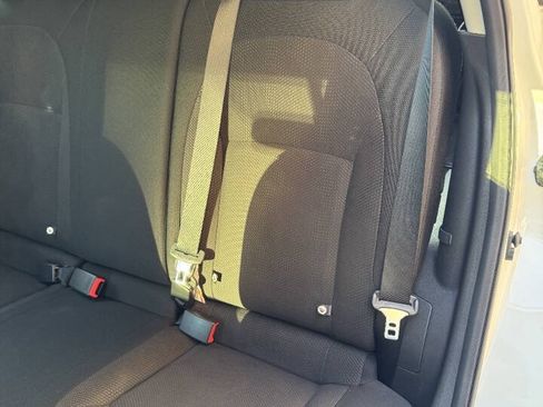 Used 2015 Nissan Rogue S w/ Convenience Package FWD image 19