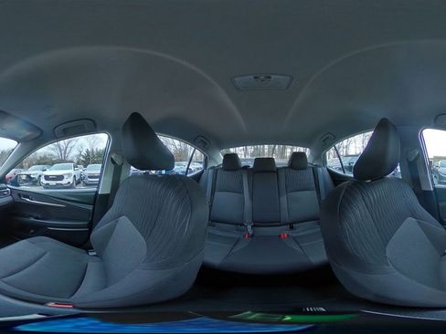 Used 2025 Toyota Camry LE image 41