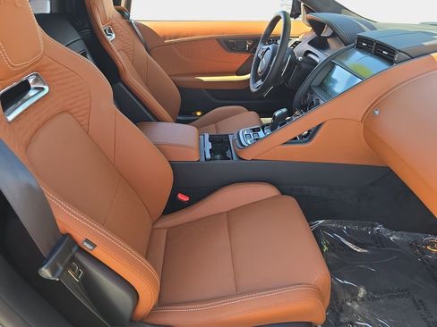 Used 2024 Jaguar F-TYPE R AWD/4WD image 10