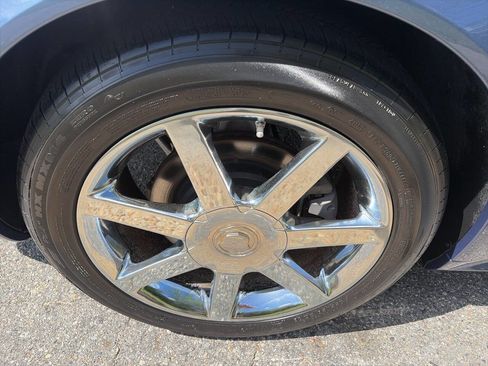 Used 2005 Cadillac XLR RWD image 20