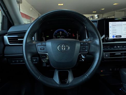 Used 2025 Toyota Camry LE w/ Convenience Package AWD/4WD image 34
