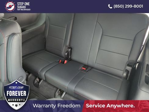 Used 2024 Chevrolet Traverse Z71 w/ Enhanced Driving Package AWD/4WD image 32